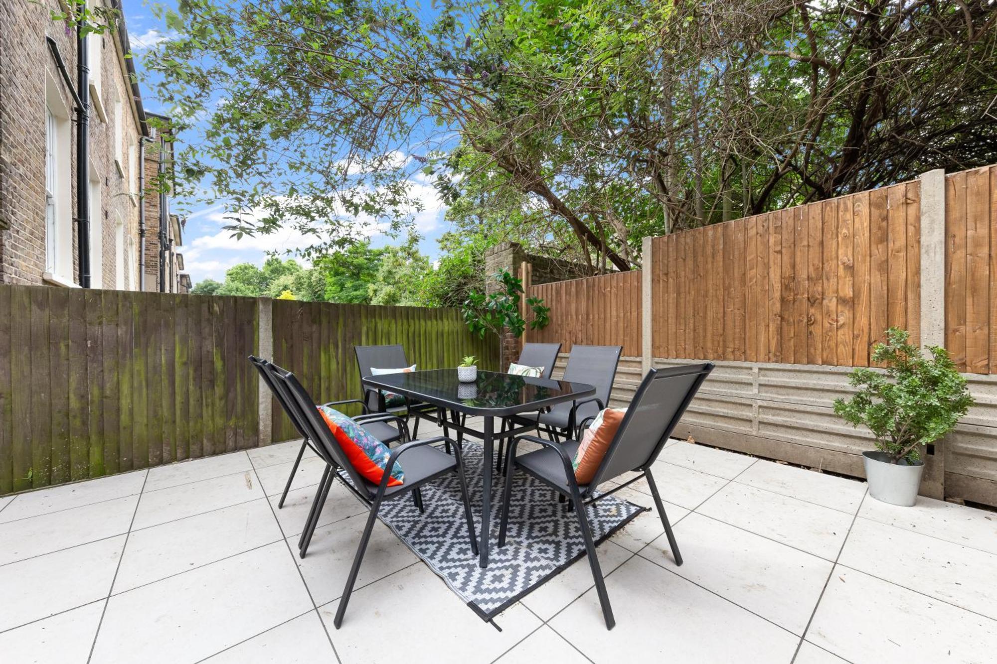 Maida Vale, Modern Apt, Sleeps 4, London. Londres
