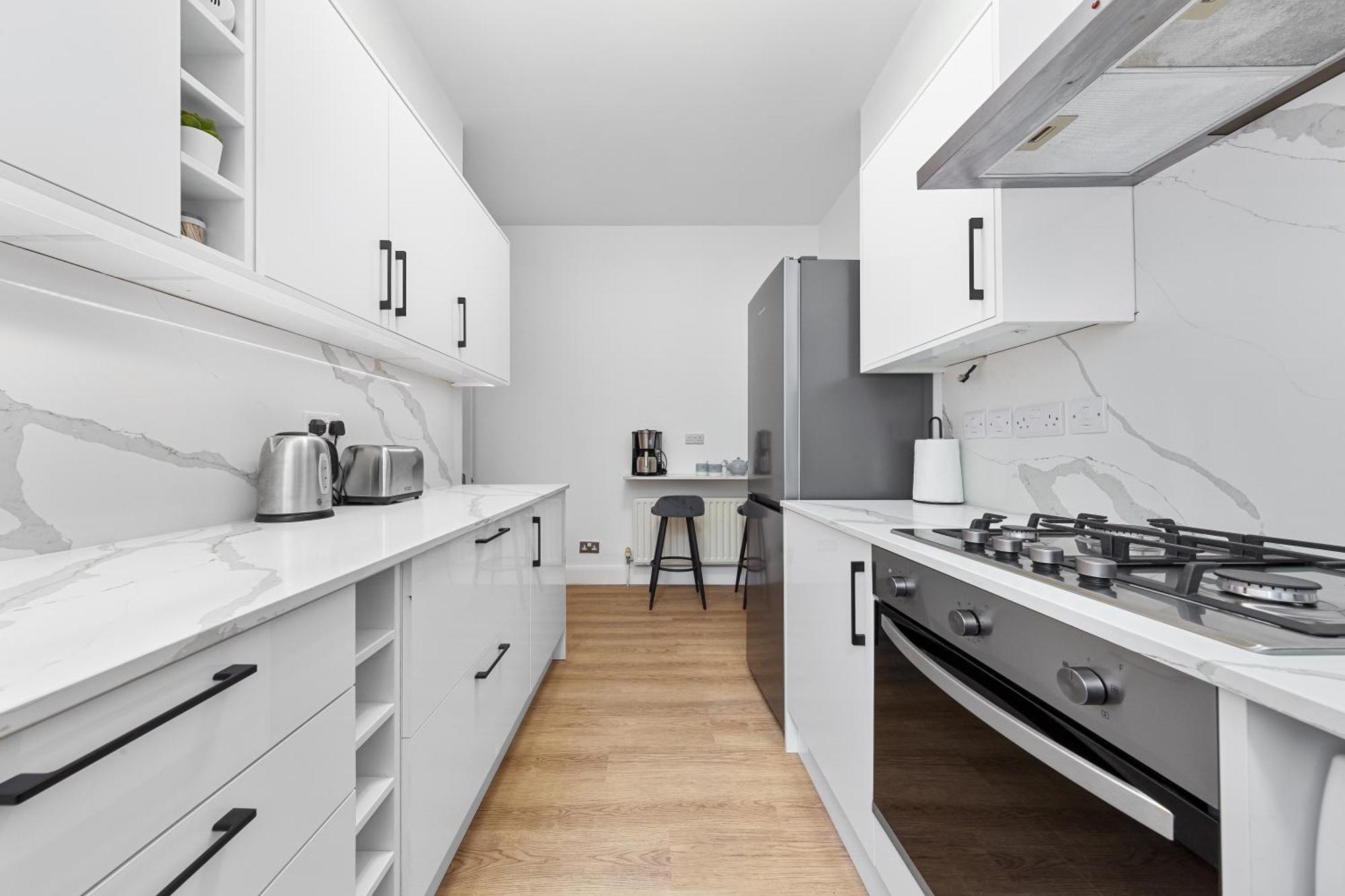 Maida Vale, Modern Apt, Sleeps 4, London. Appartement