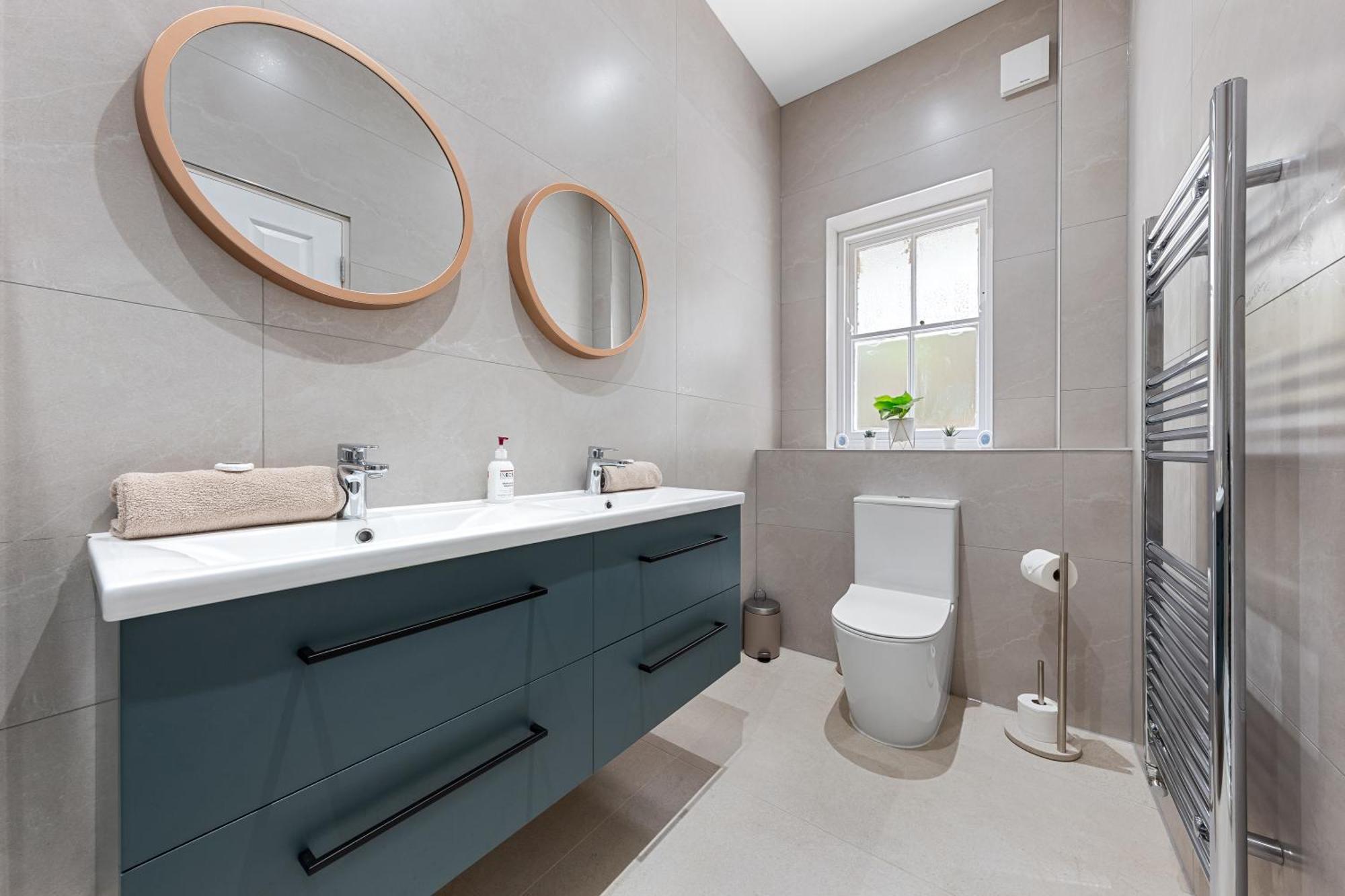 Maida Vale, Modern Apt, Sleeps 4, London. Londres