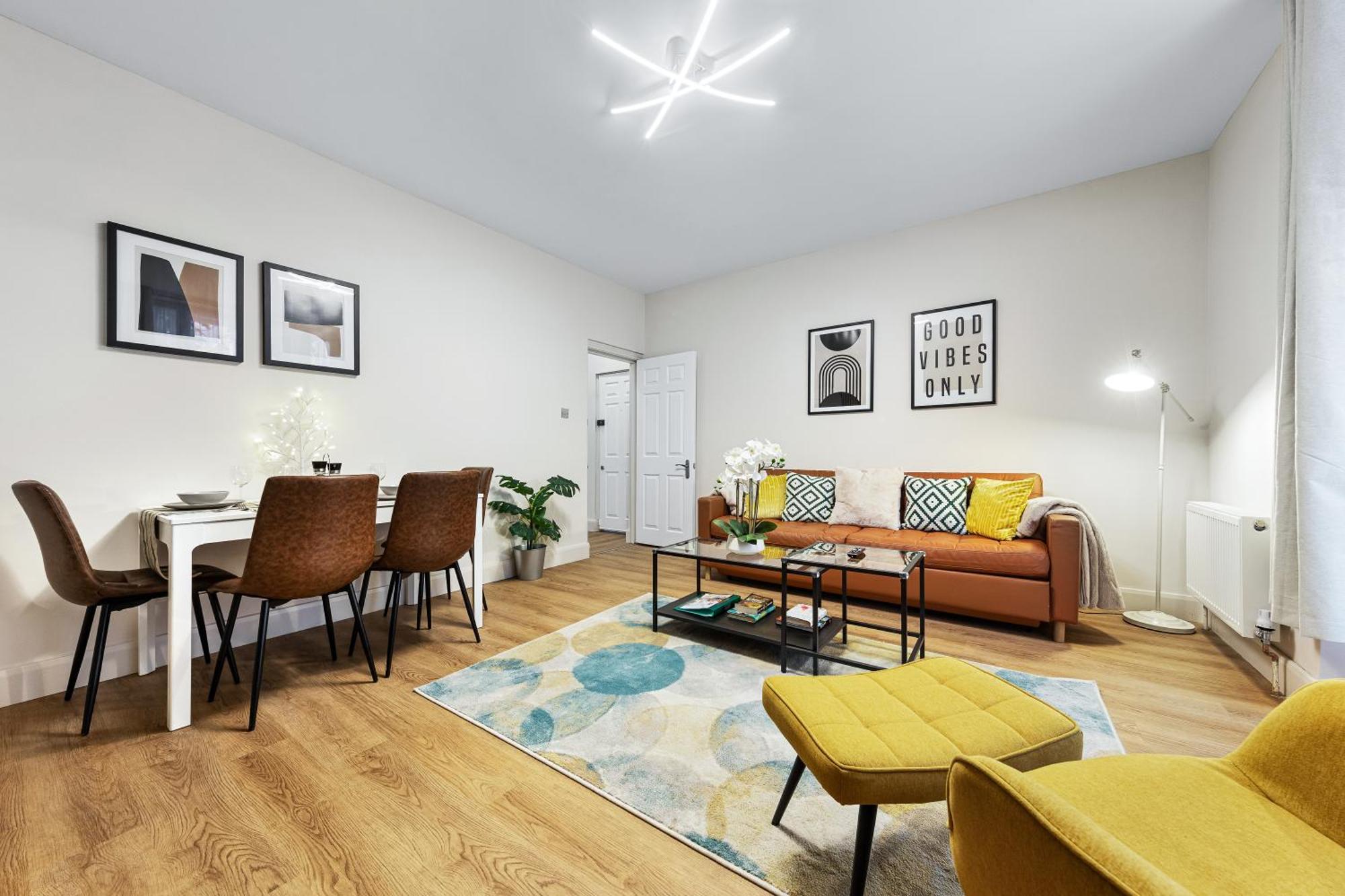 Maida Vale, Modern Apt, Sleeps 4, London. Appartement
